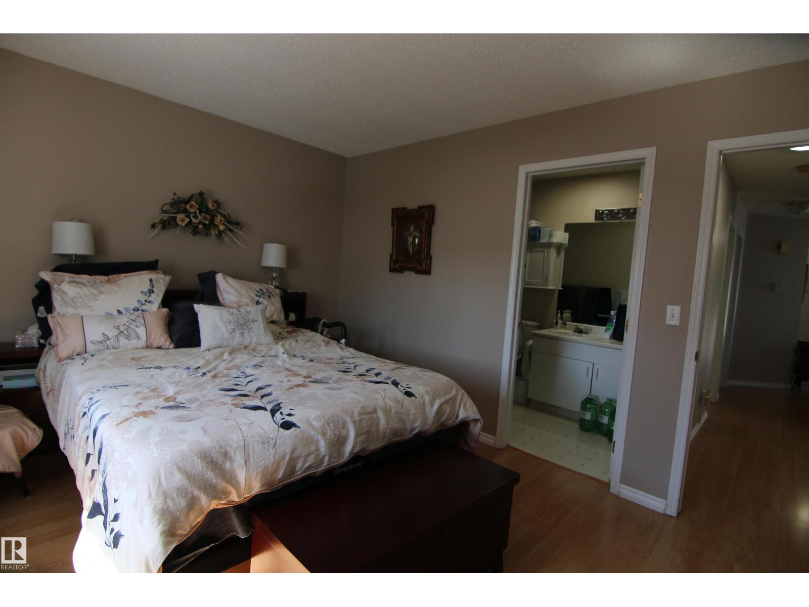 1 CENTURY VILLAS CL, Fort Saskatchewan