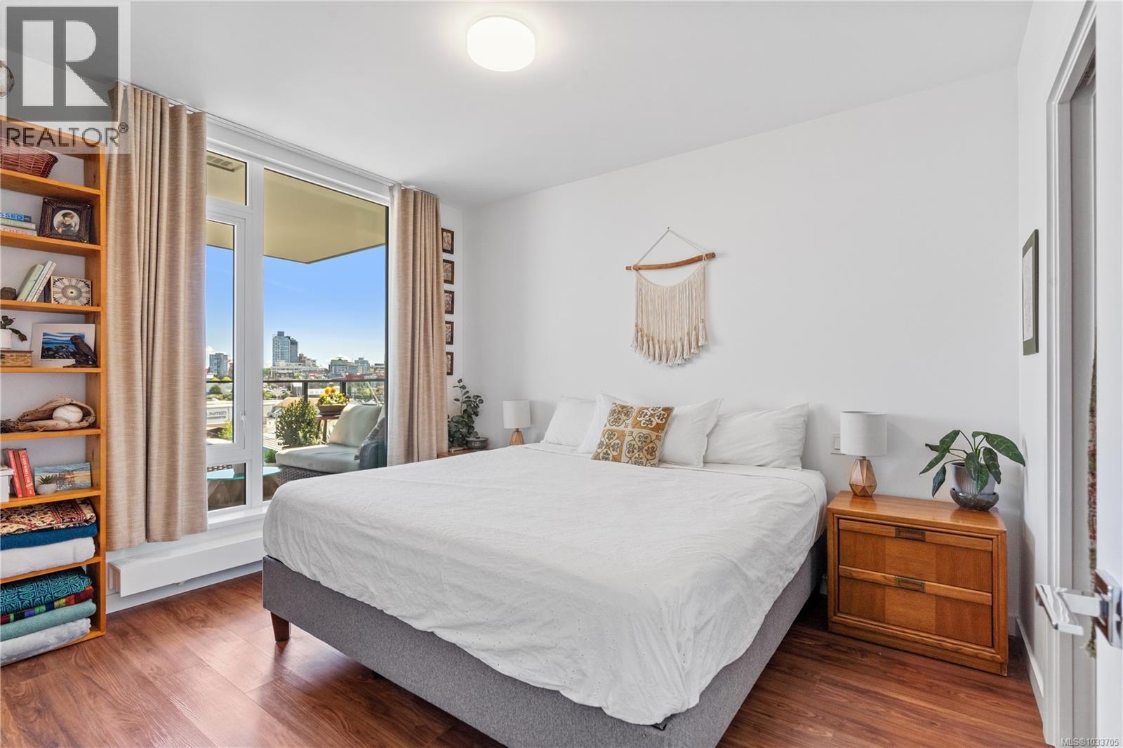 408 363 Tyee Road, Victoria