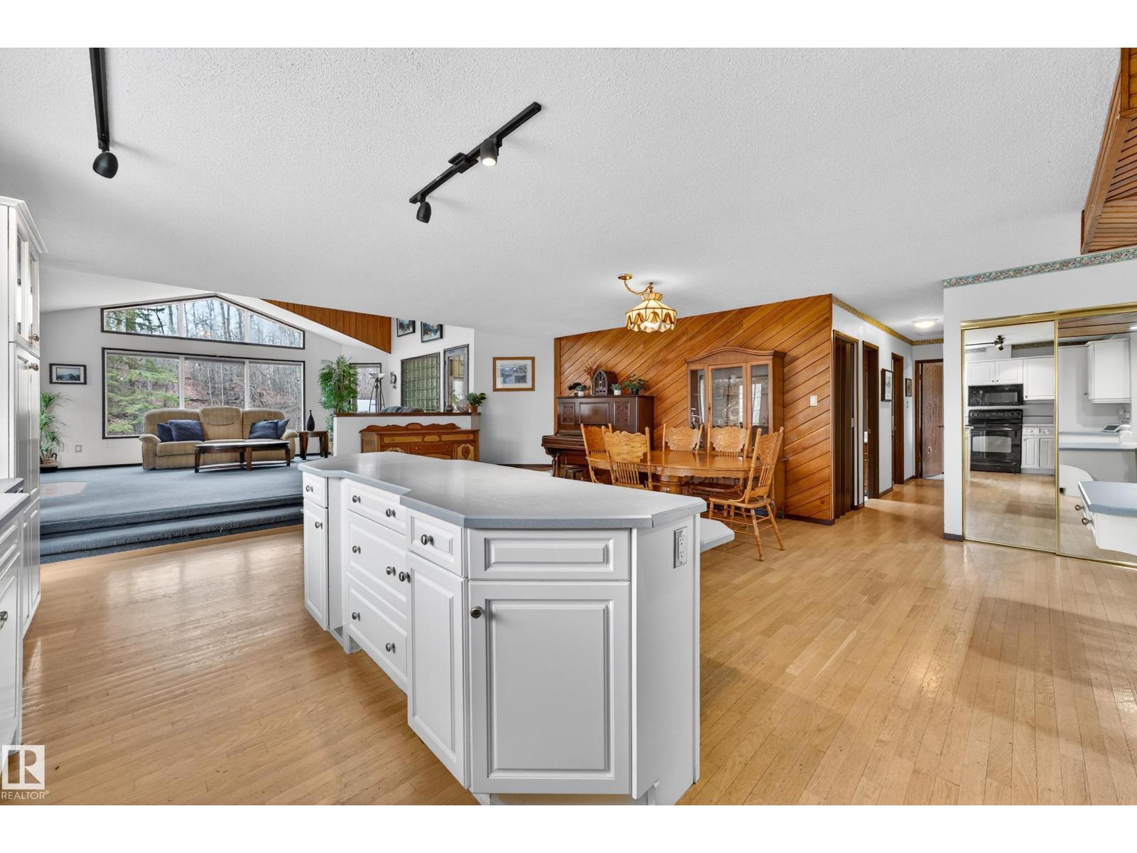 #337 51112 RGE ROAD 222, Rural Strathcona County