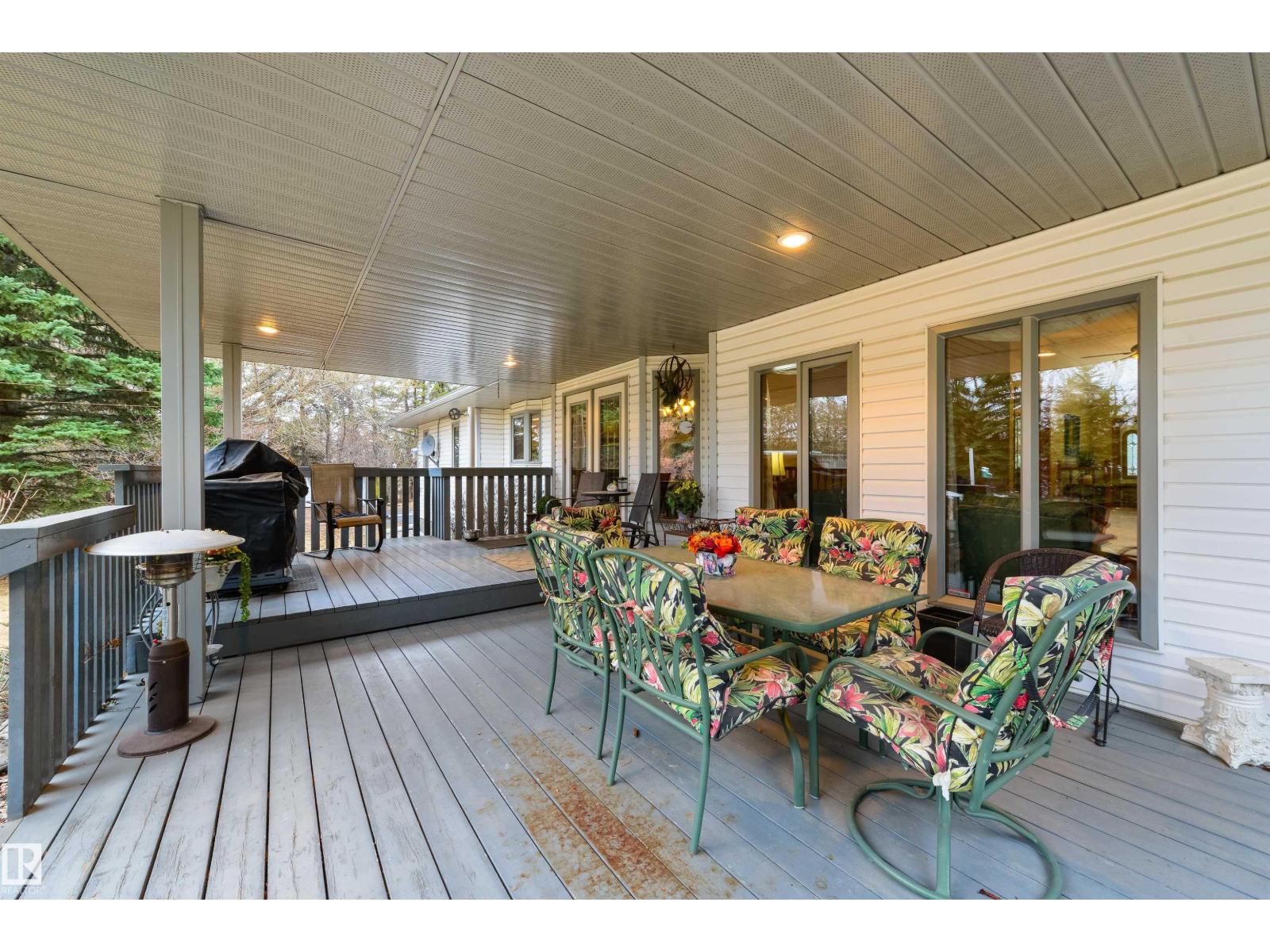 27113 TWP RD 522, Rural Parkland County