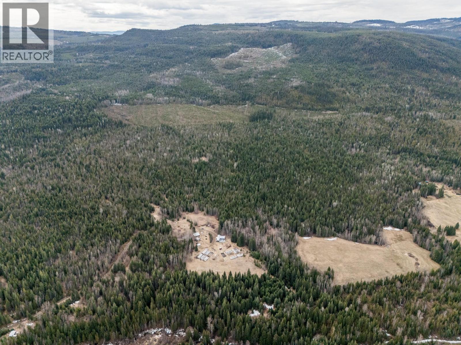 3584 Barriere South Road, Barriere