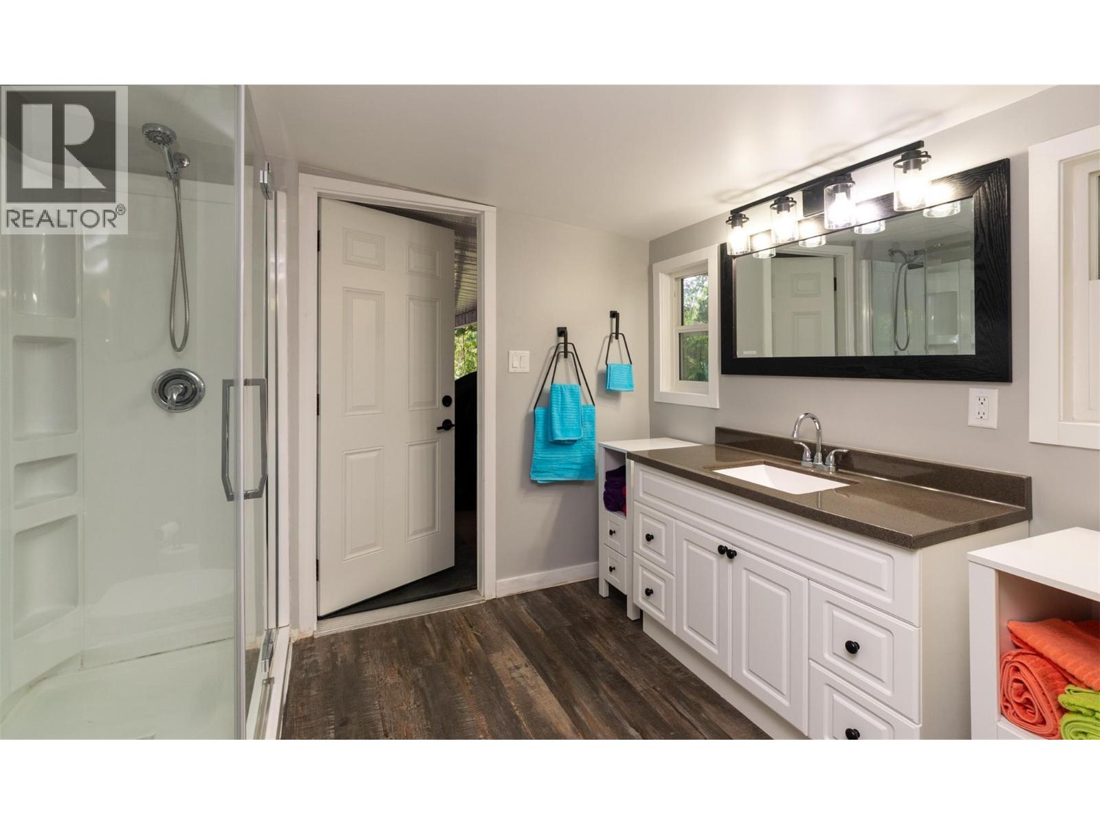 19 5161 63 Avenue Northeast, Salmon Arm