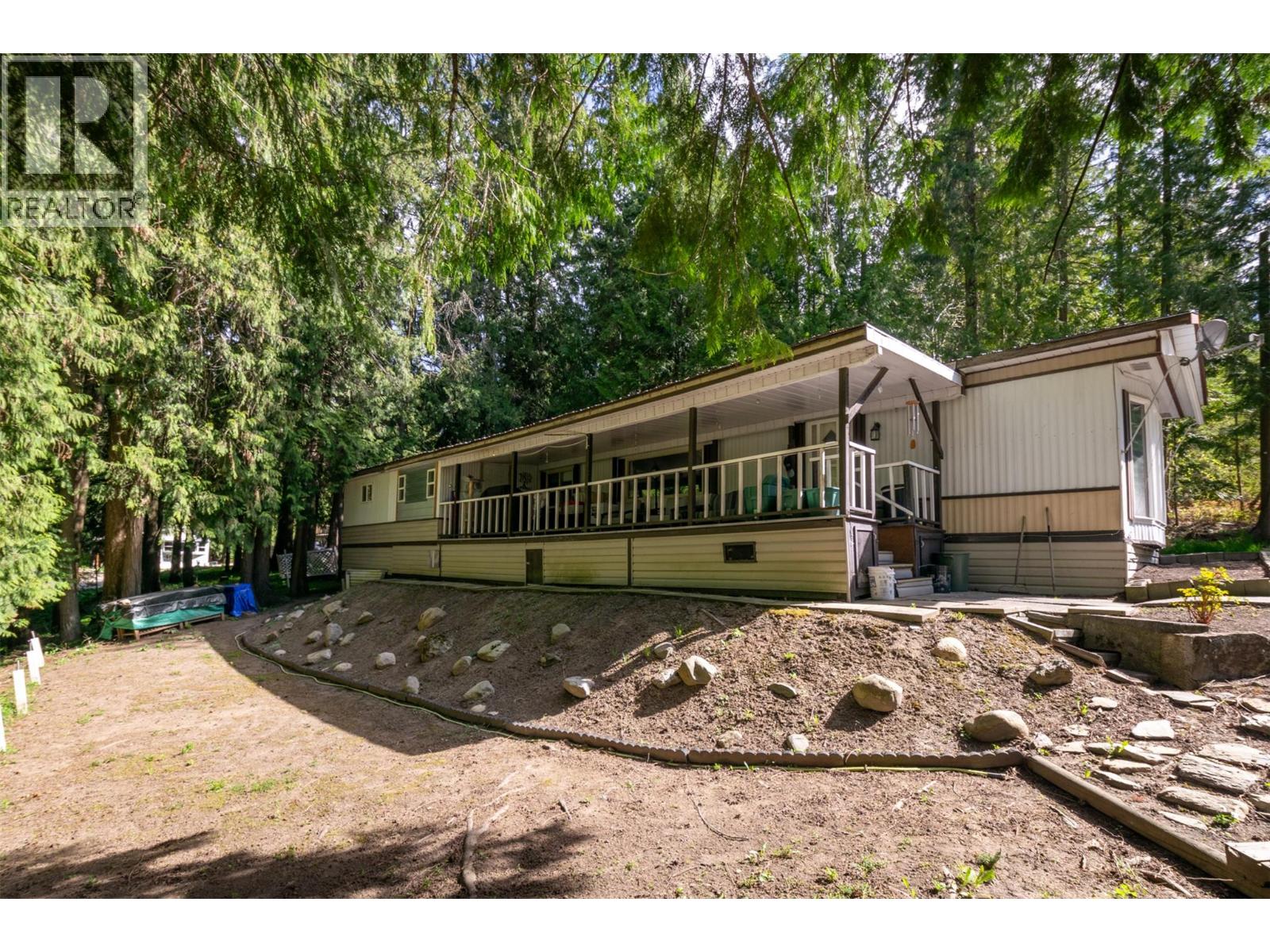 19 5161 63 Avenue Northeast, Salmon Arm