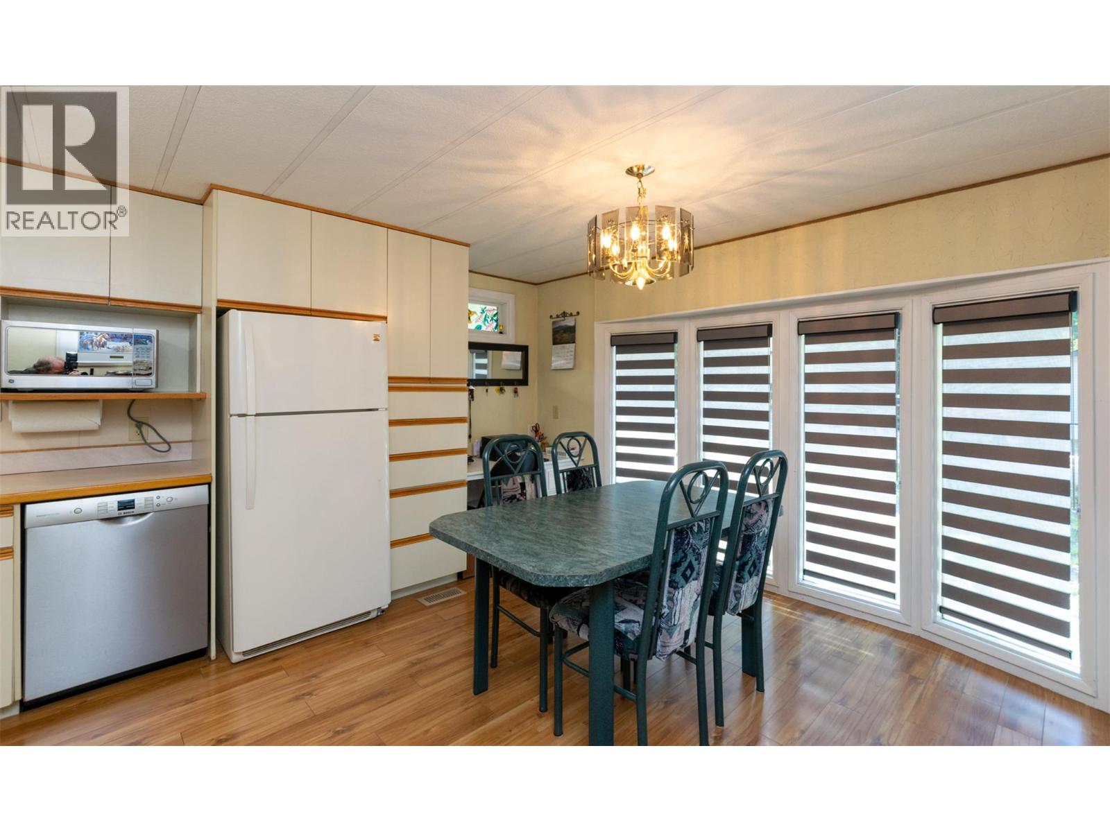 #19 5161 63 Avenue NE - 2