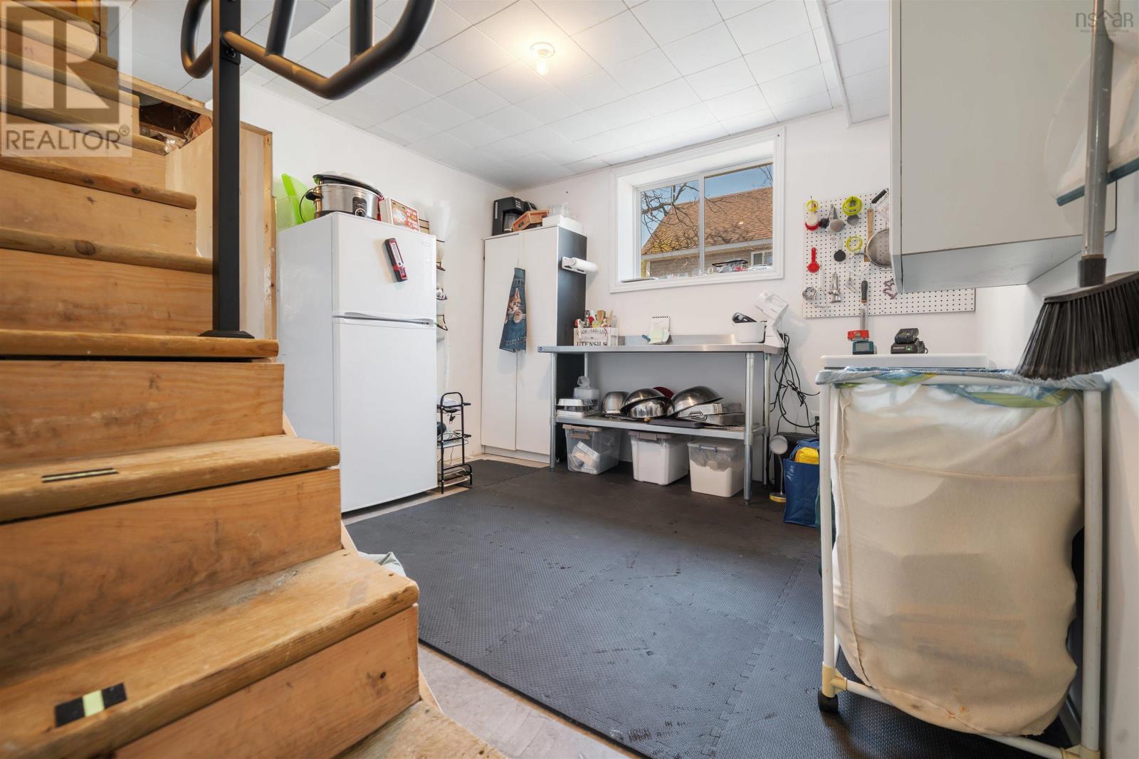 Property 24 of 40 of 1927 Drummond Road