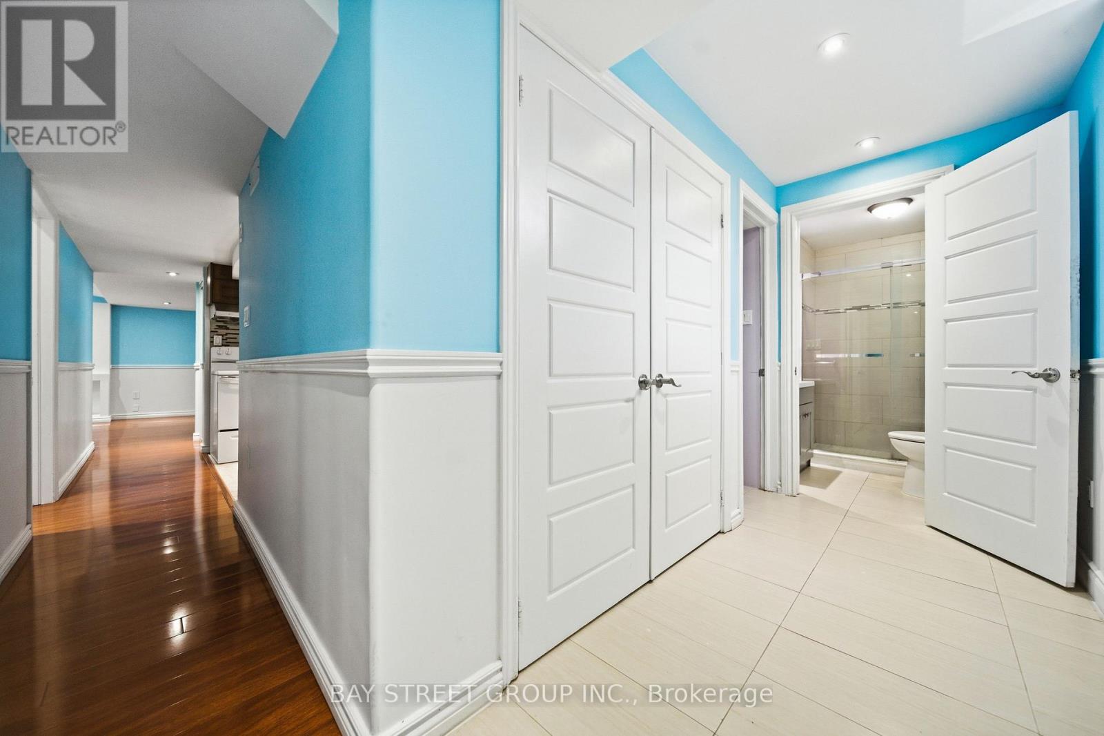 4 DECKER HOLLOW CIRCLE - 40