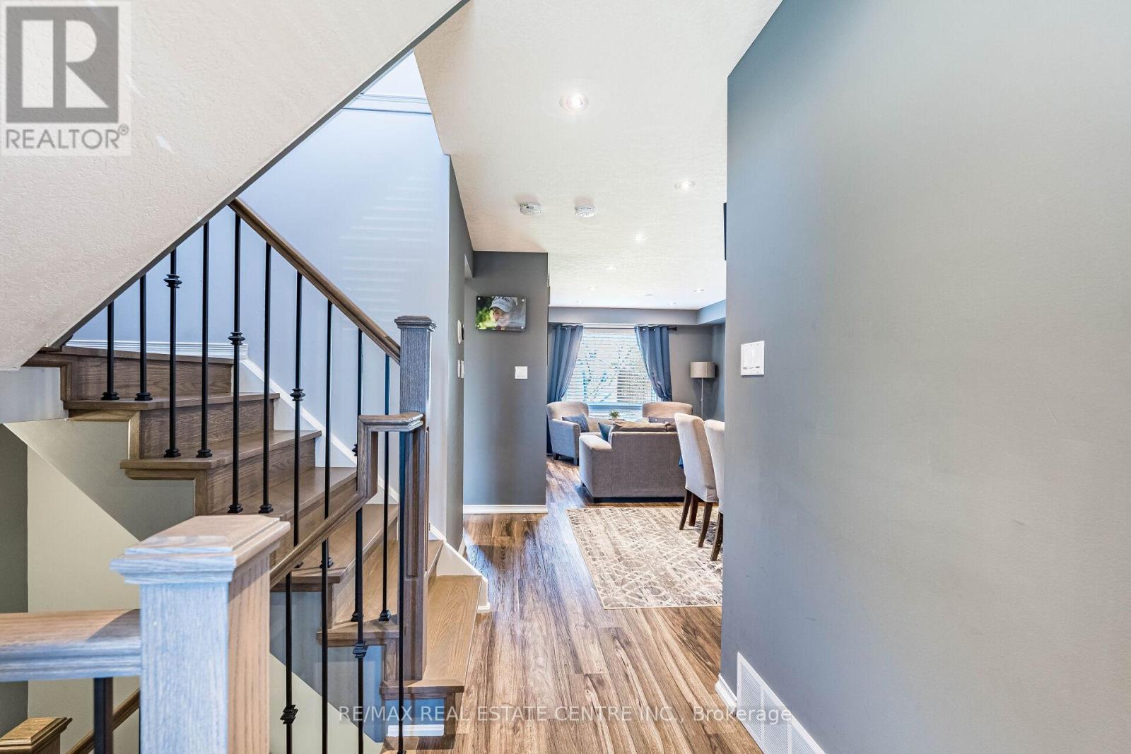 25 SETTLERS ROAD - 10