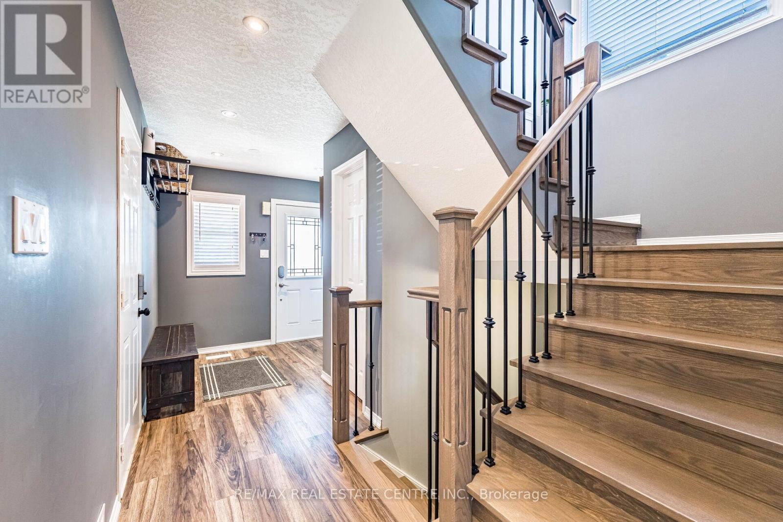 25 SETTLERS ROAD - 11