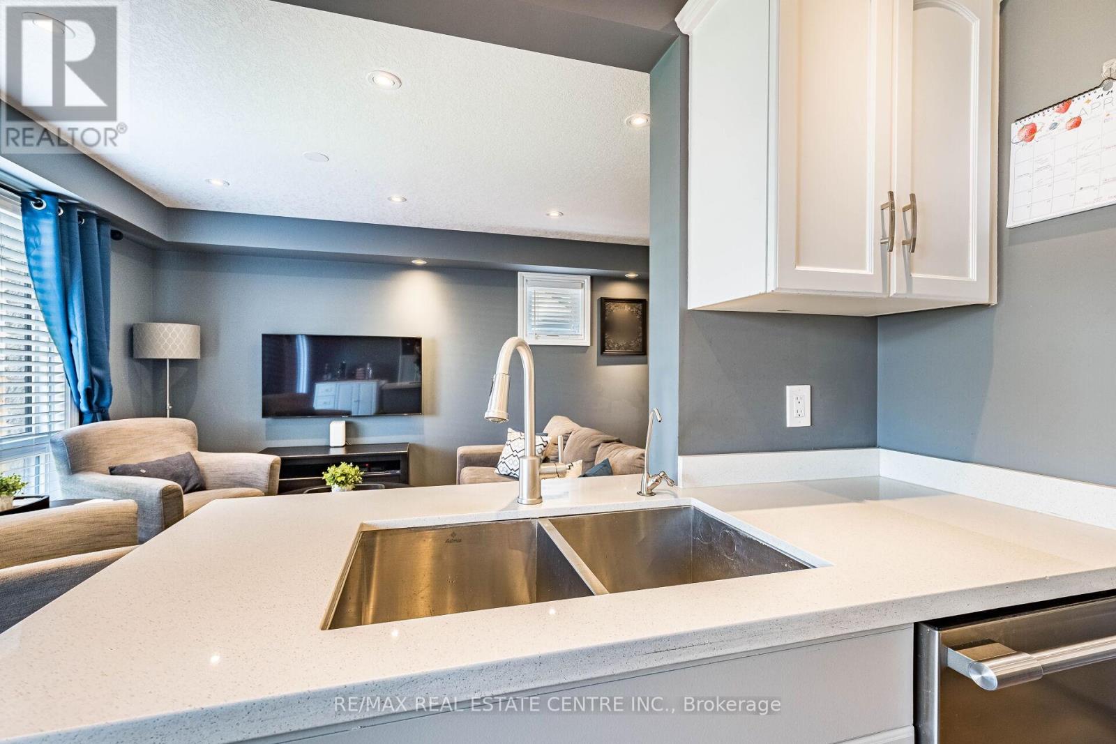 25 SETTLERS ROAD - 20