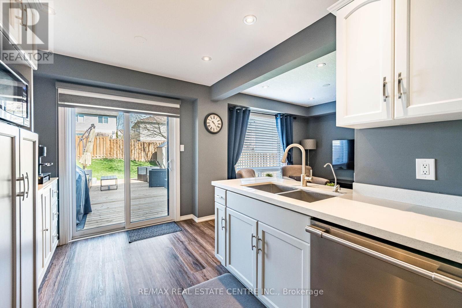 25 SETTLERS ROAD - 23