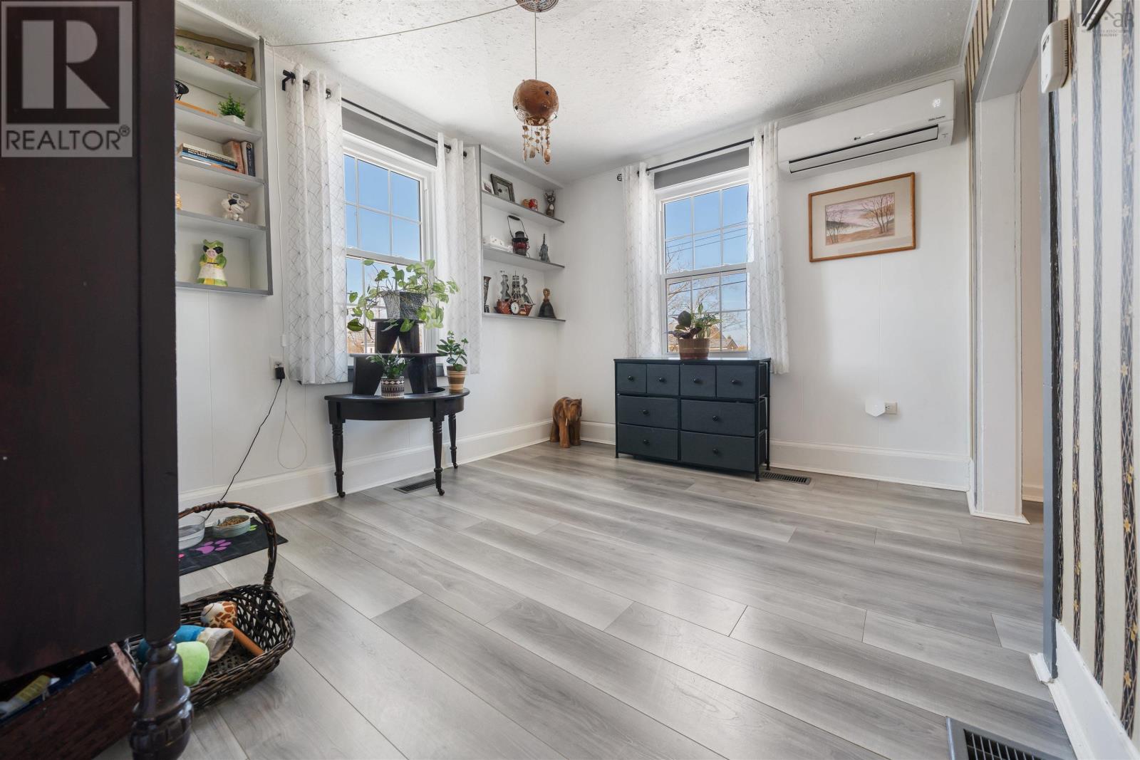 Property 12 of 40 of 1927 Drummond Road