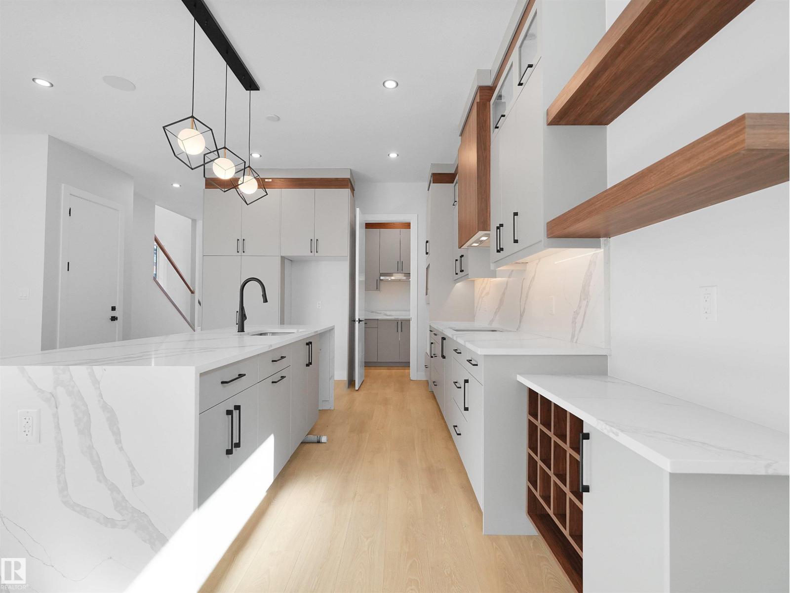 6722 CRAWFORD WY SW, Edmonton