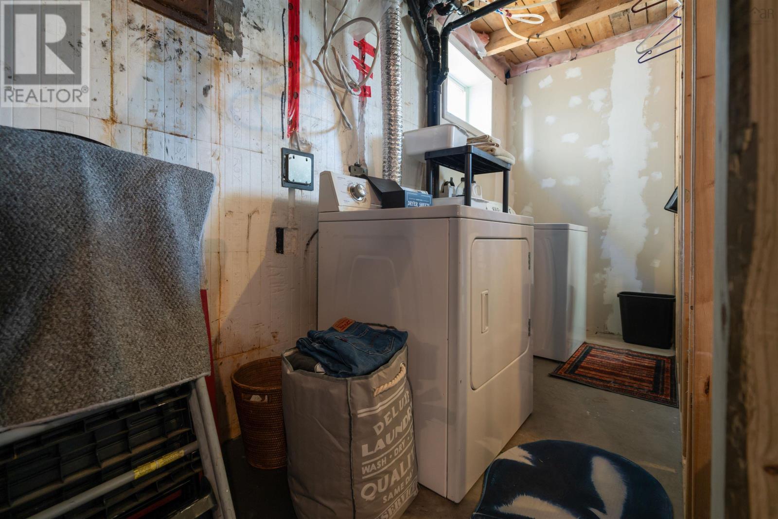 Property 30 of 40 of 1927 Drummond Road