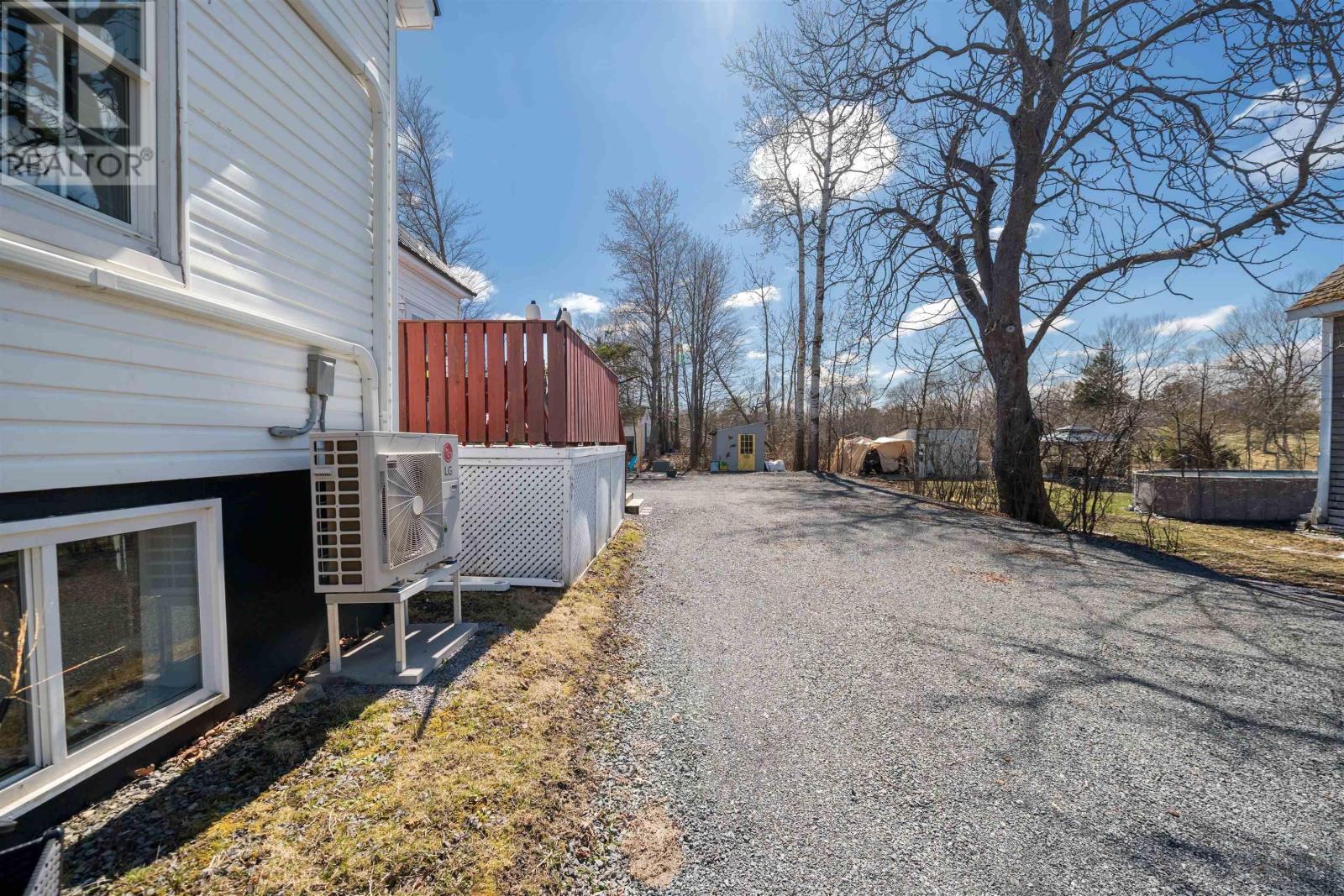 Property 33 of 40 of 1927 Drummond Road