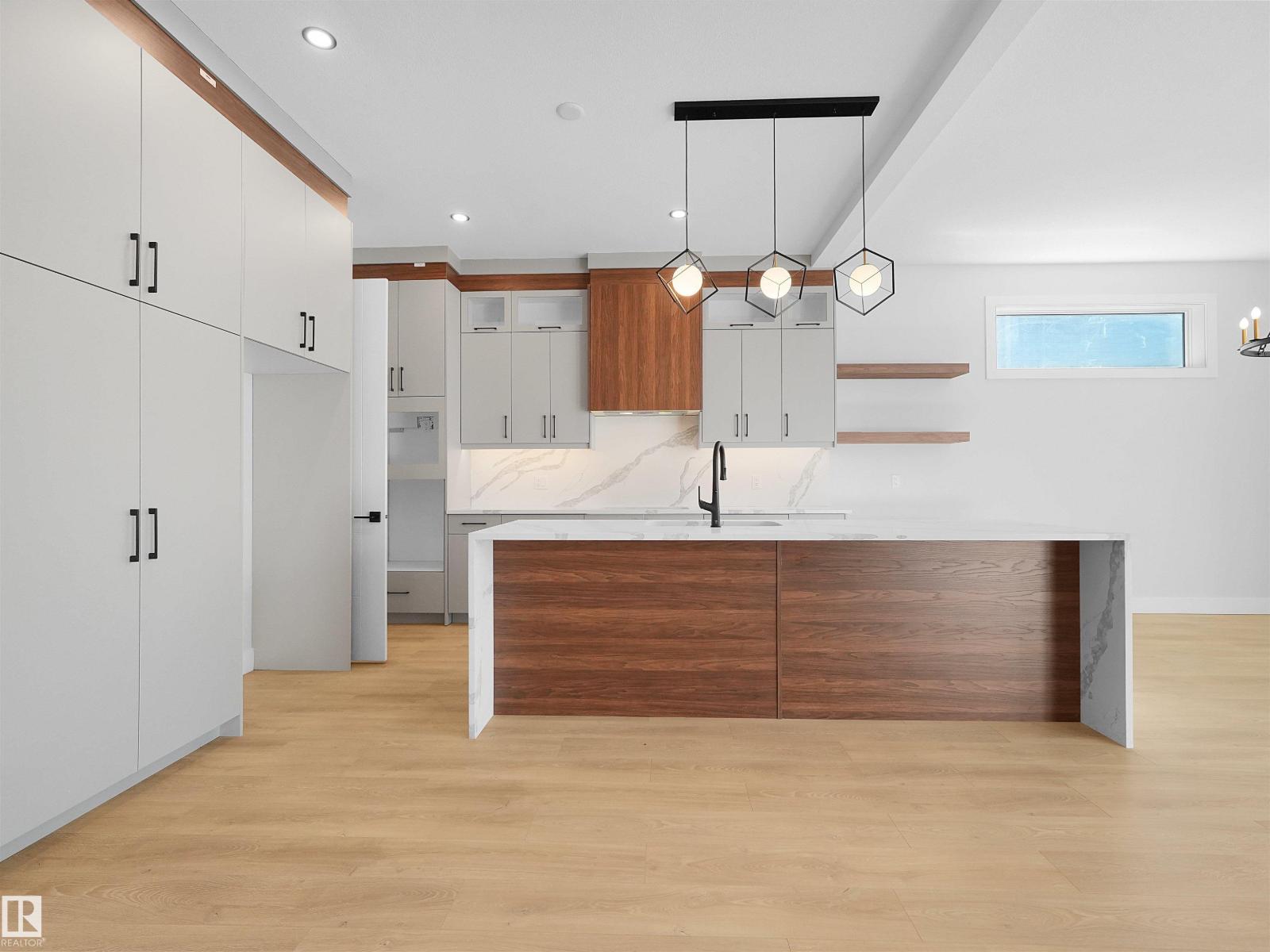 6722 CRAWFORD WY SW, Edmonton