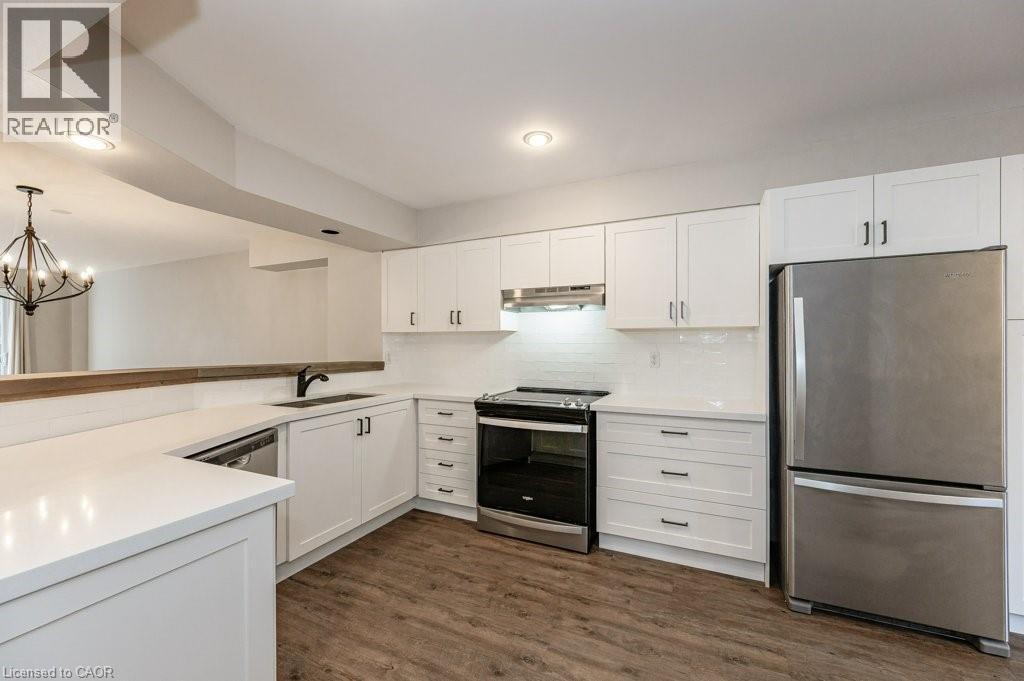 3542 FOWLER Court, Burlington, Ontario, L7N3W3 — Photo 2