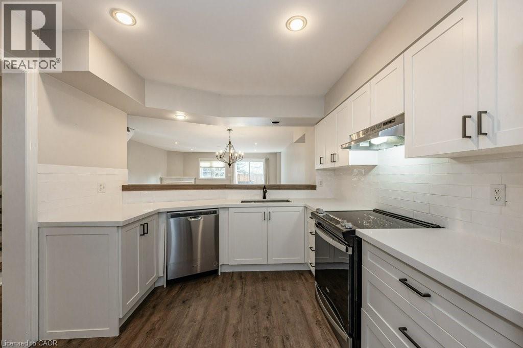 3542 FOWLER Court, Burlington, Ontario, L7N3W3 — Photo 4