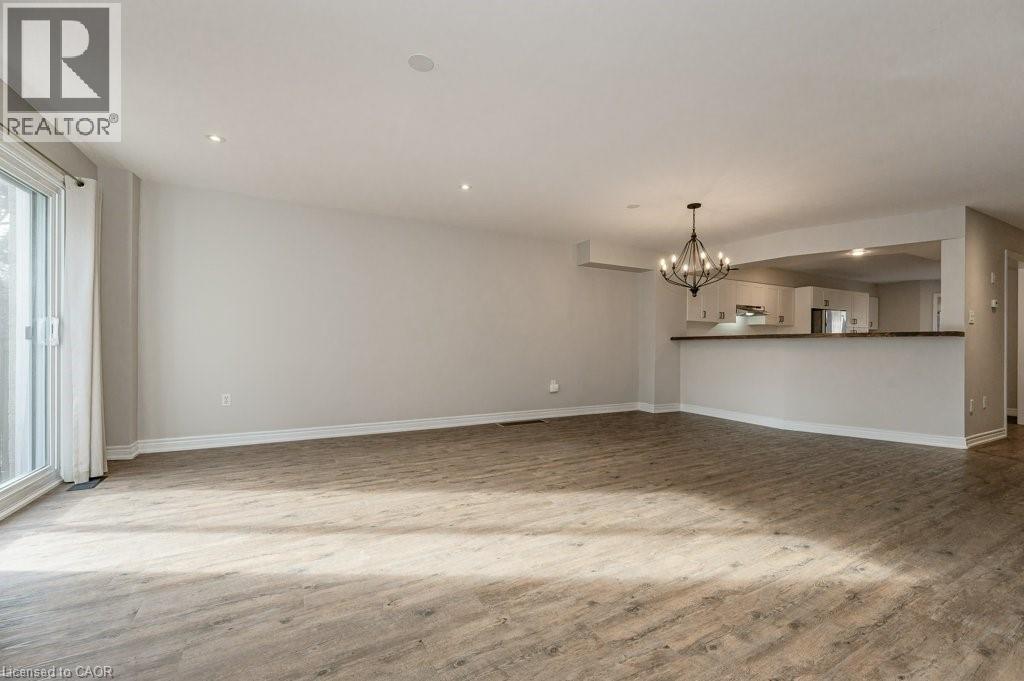 3542 FOWLER Court, Burlington, Ontario, L7N3W3 — Photo 9