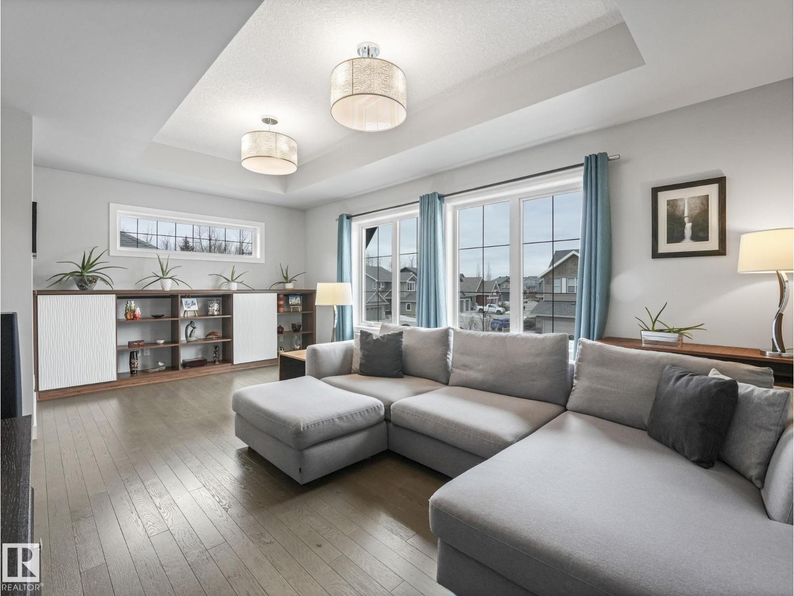 5921 EDMONDS CR NW - 33