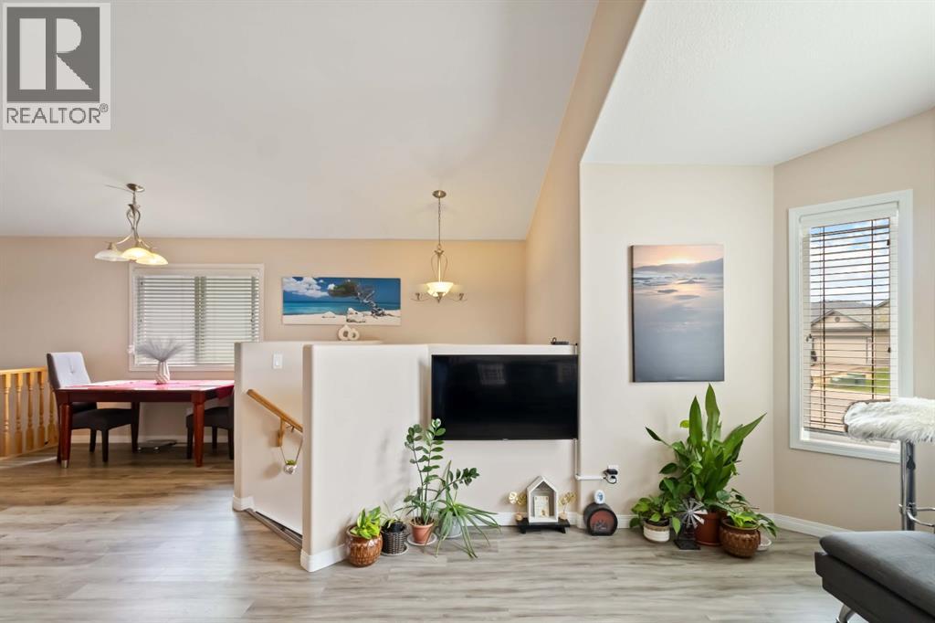 228 Paris Crescent, Fort McMurray