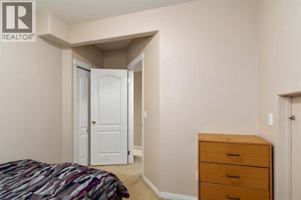228 Paris Crescent, Fort McMurray