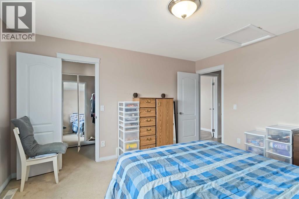 228 Paris Crescent, Fort McMurray