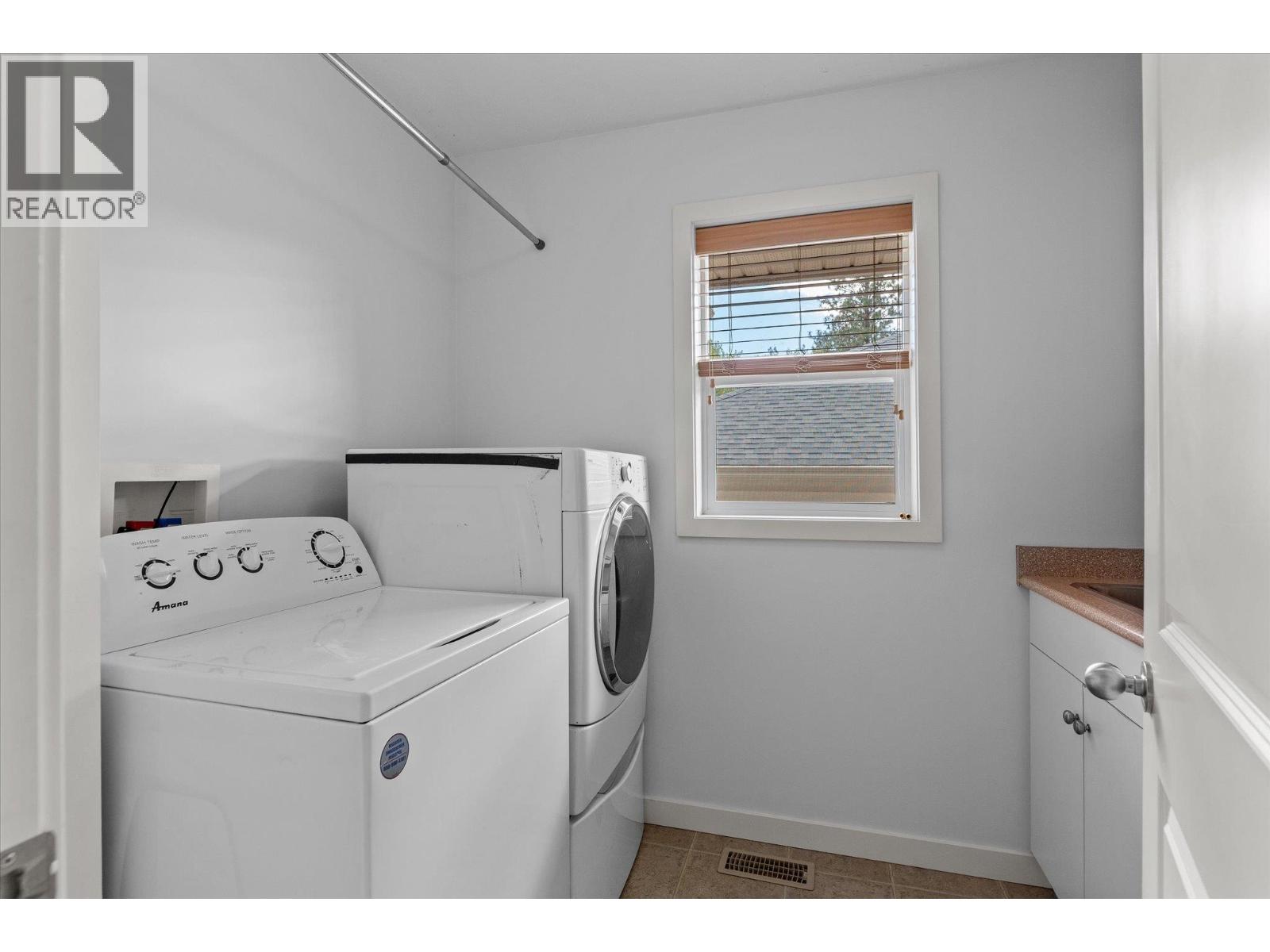  2003 Montego Street, West Kelowna