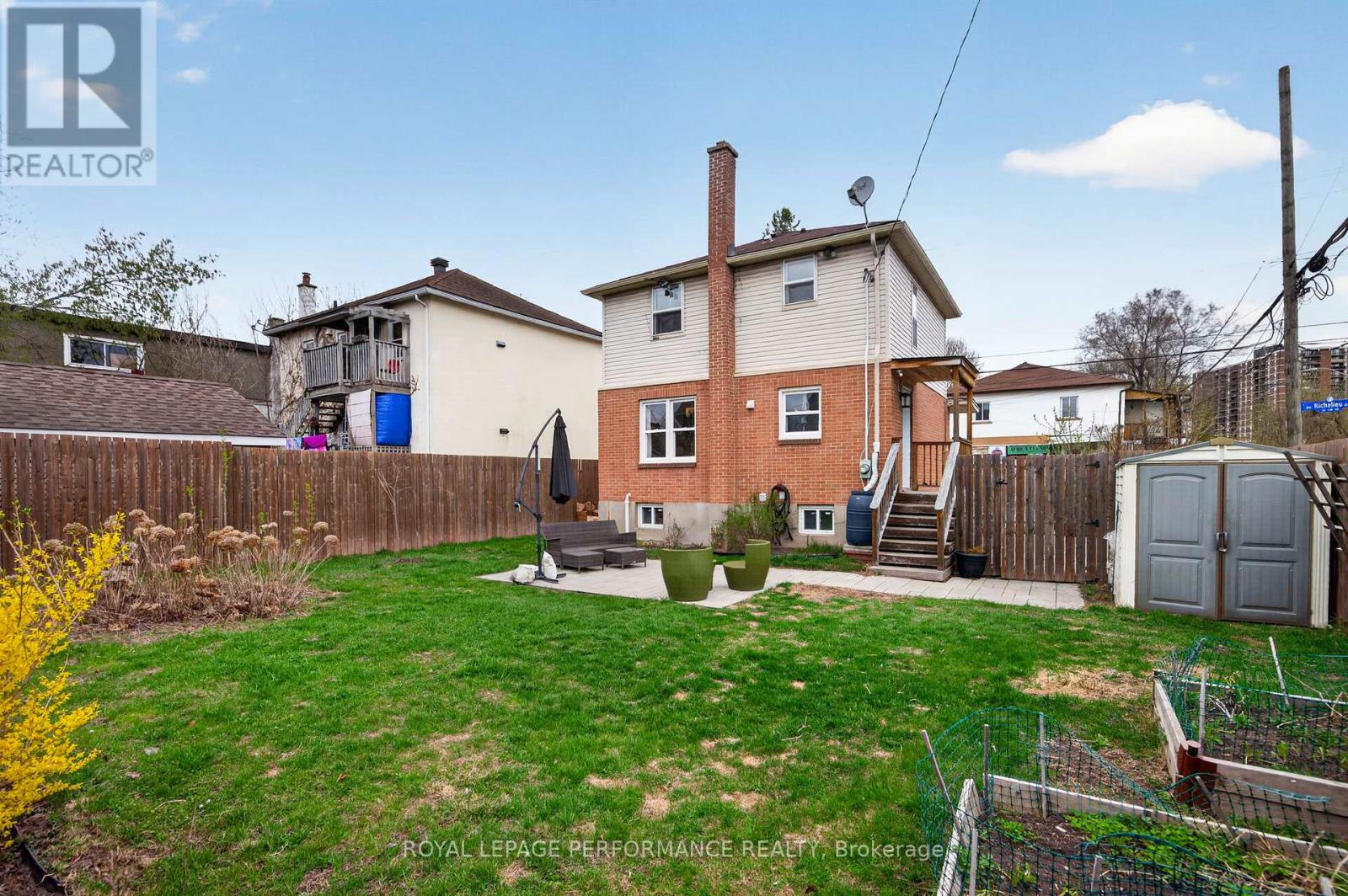 344 RICHELIEU AVENUE - 34