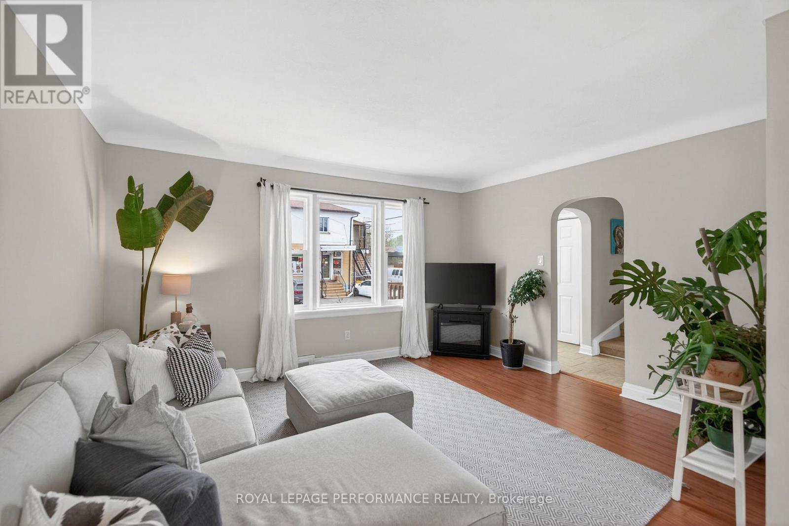 344 RICHELIEU AVENUE - 6