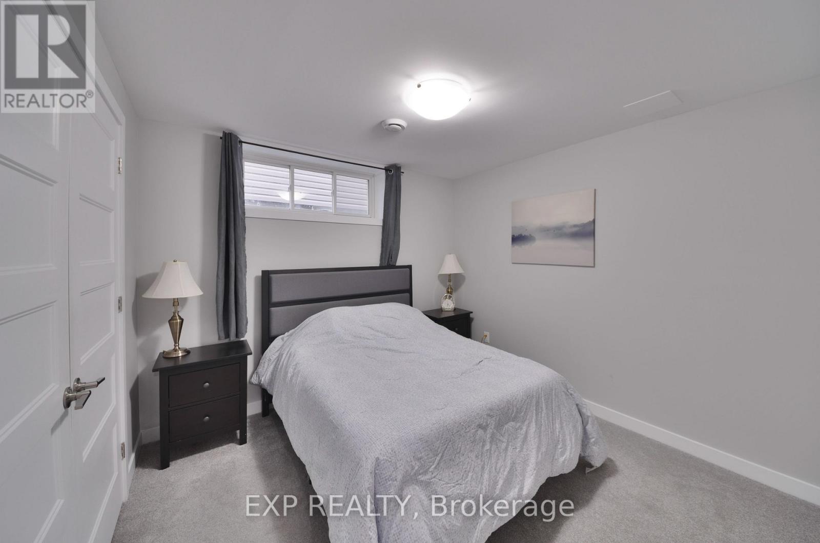 92 CHATEAUGUAY STREET - 18
