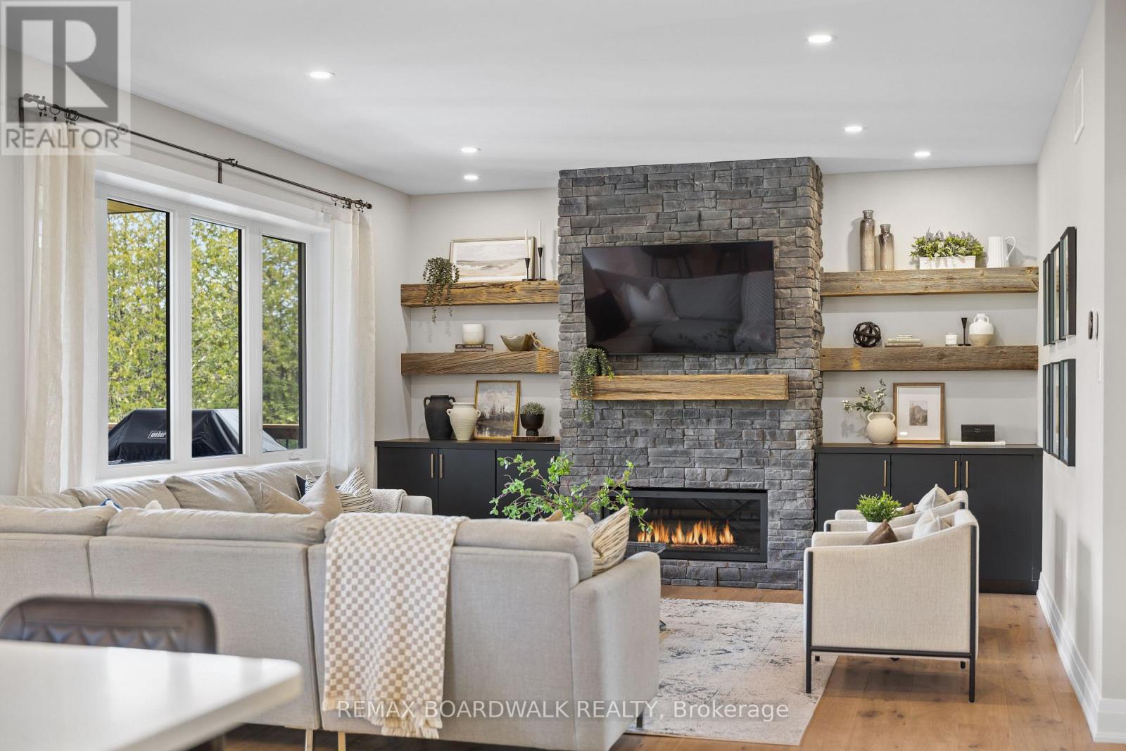 104 STONEWOOD DRIVE - 14