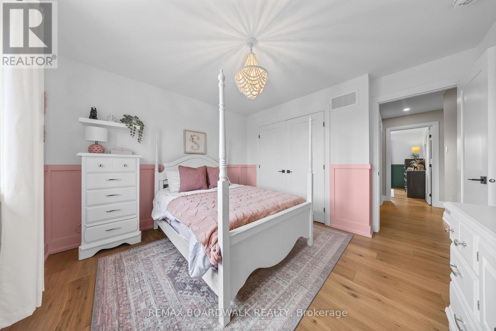 104 STONEWOOD DRIVE - 29