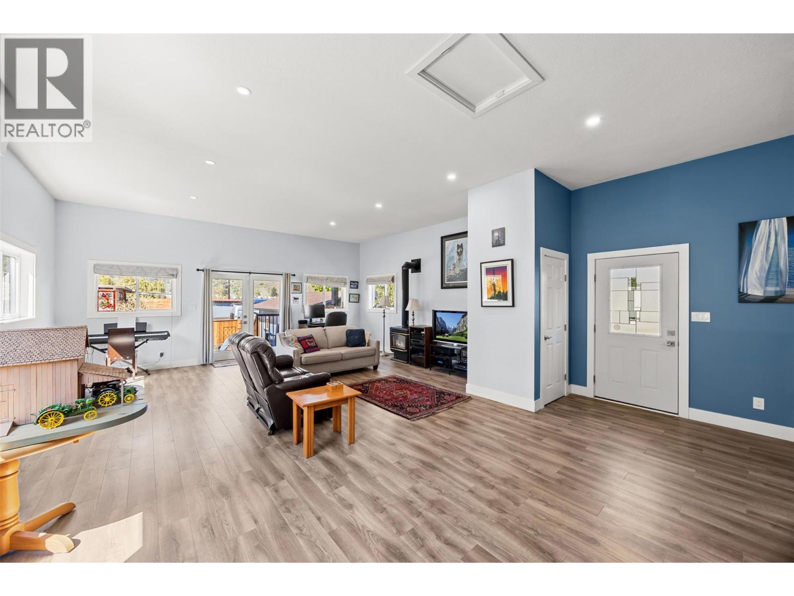 4202 34 Street, Vernon