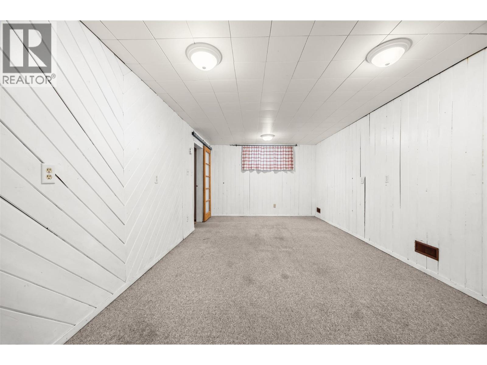 4202 34 Street, Vernon