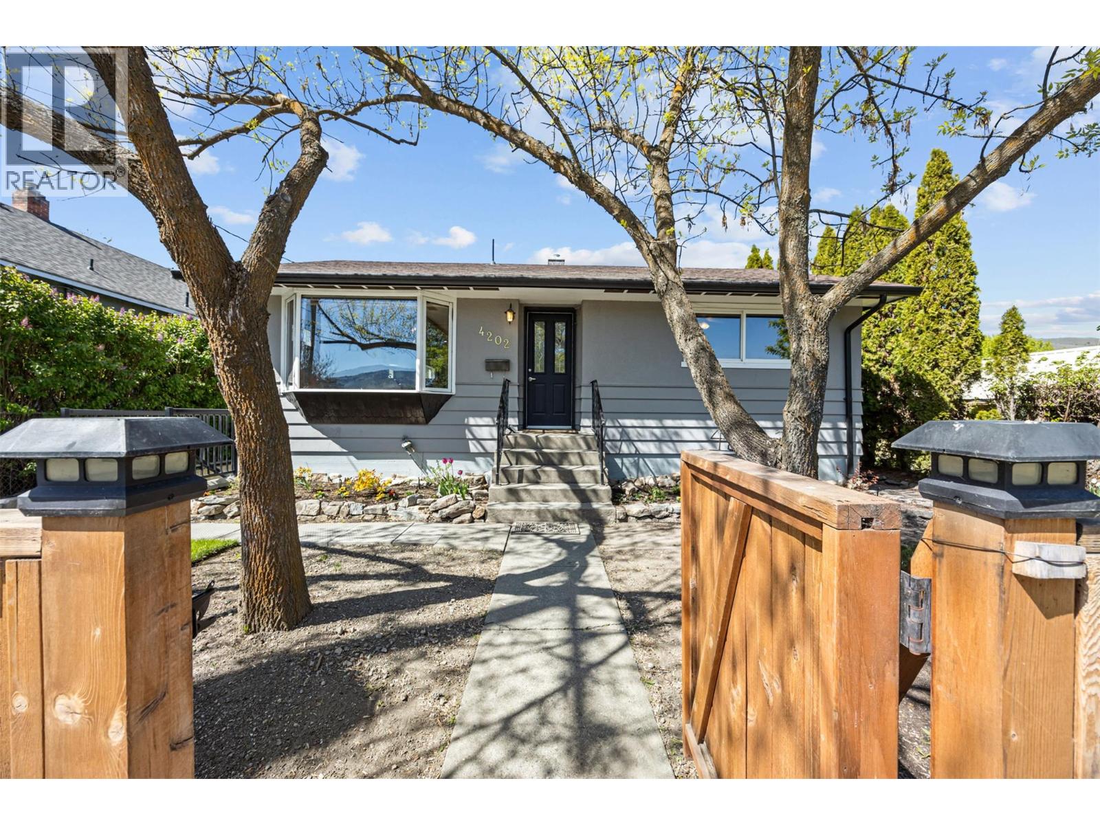 4202 34 Street, Vernon