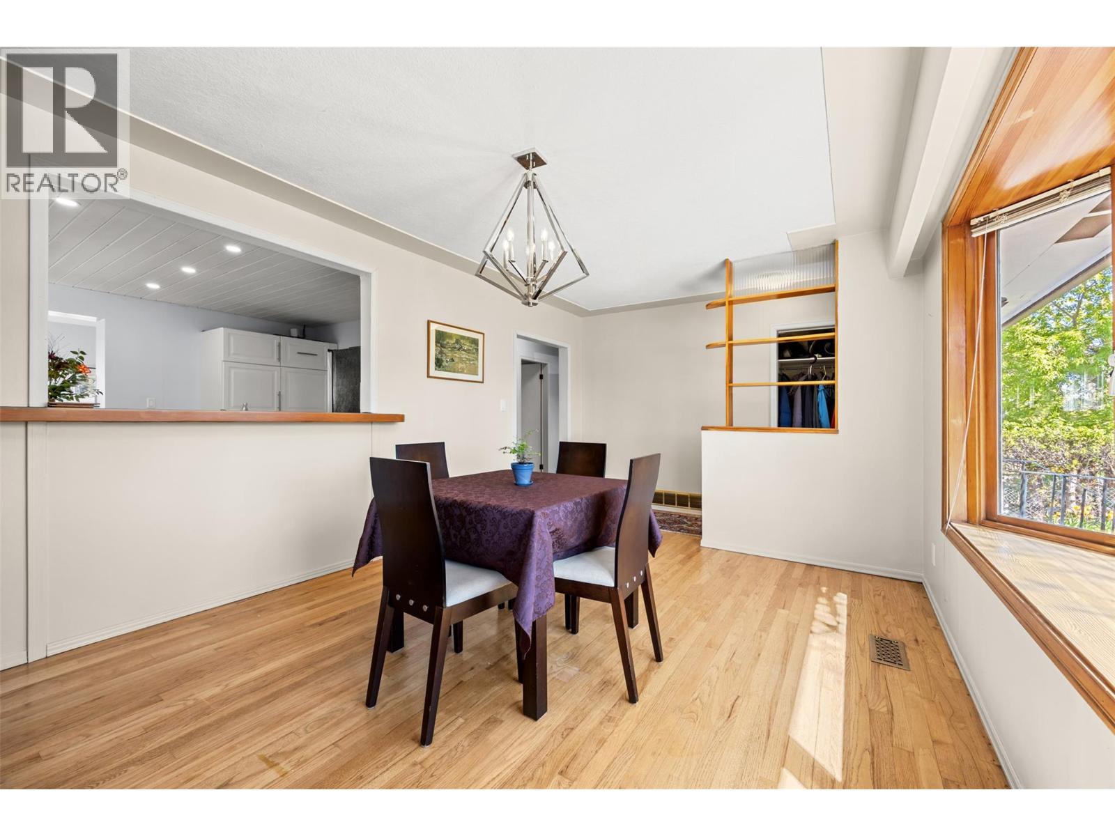 4202 34 Street, Vernon