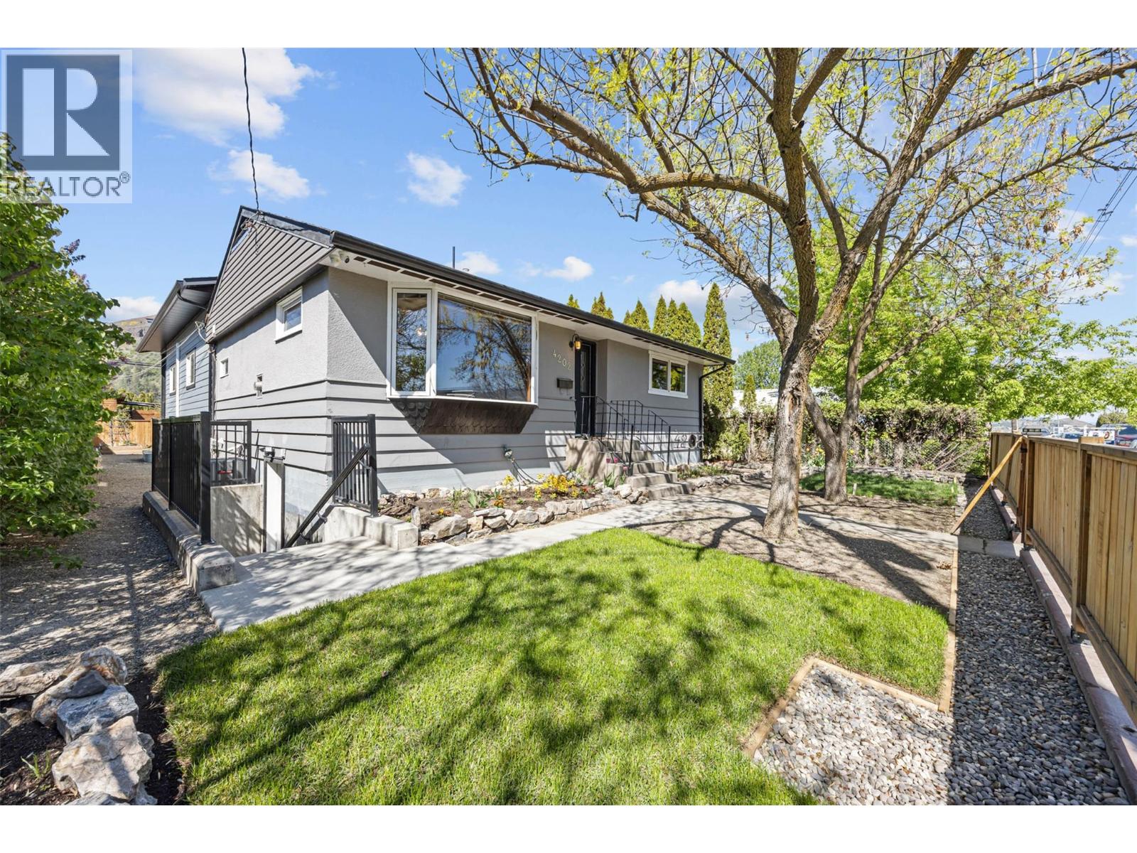 4202 34 Street, Vernon