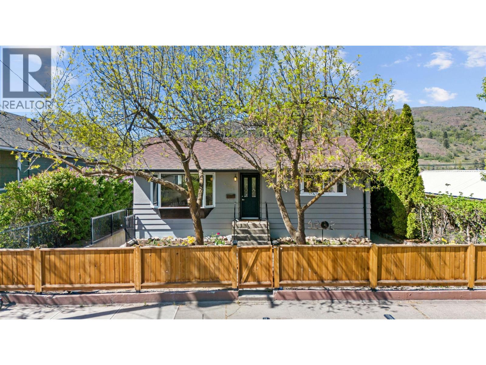 4202 34 Street, Vernon