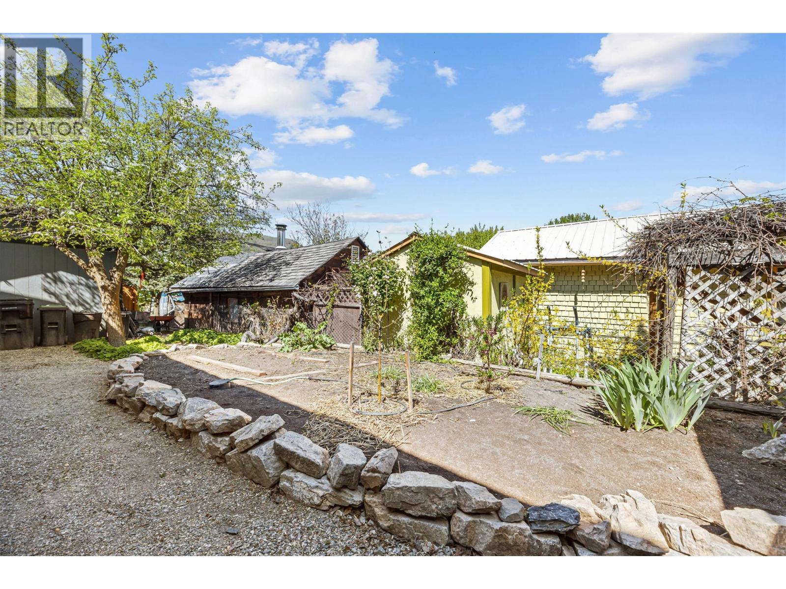 4202 34 Street, Vernon