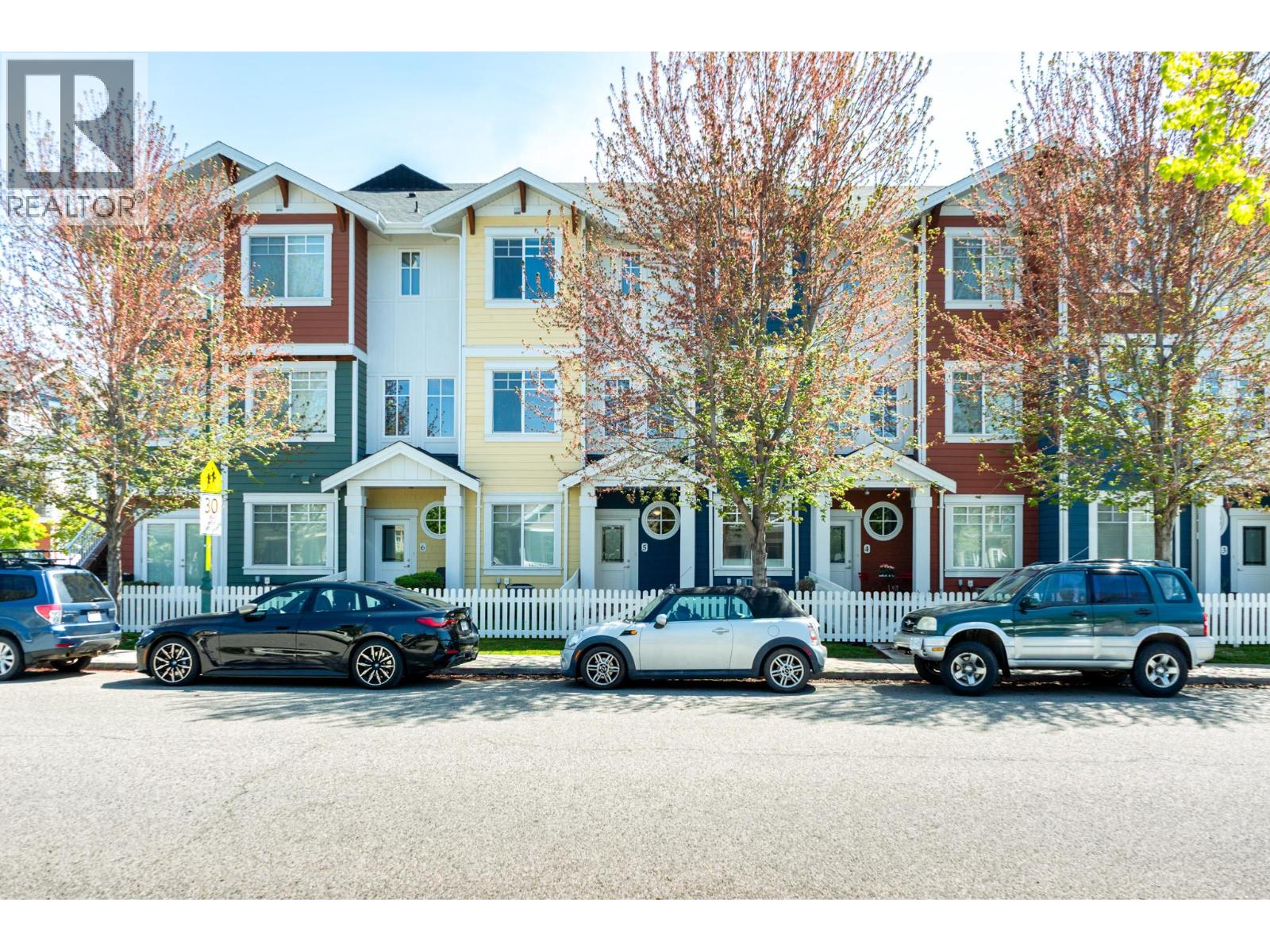 433 McCarren Avenue Unit# 5, Kelowna