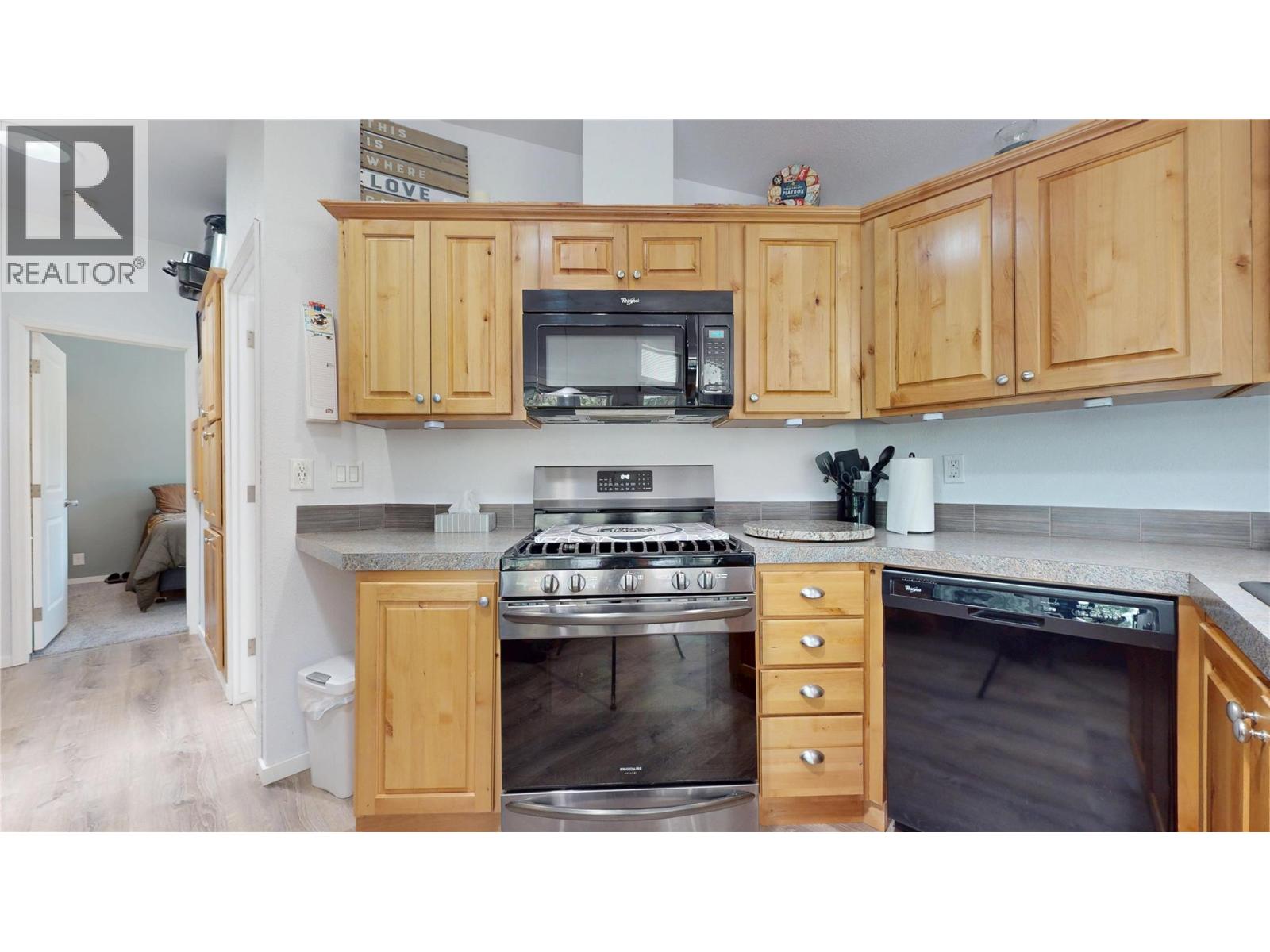 5 3320 Theatre Road North, Cranbrook