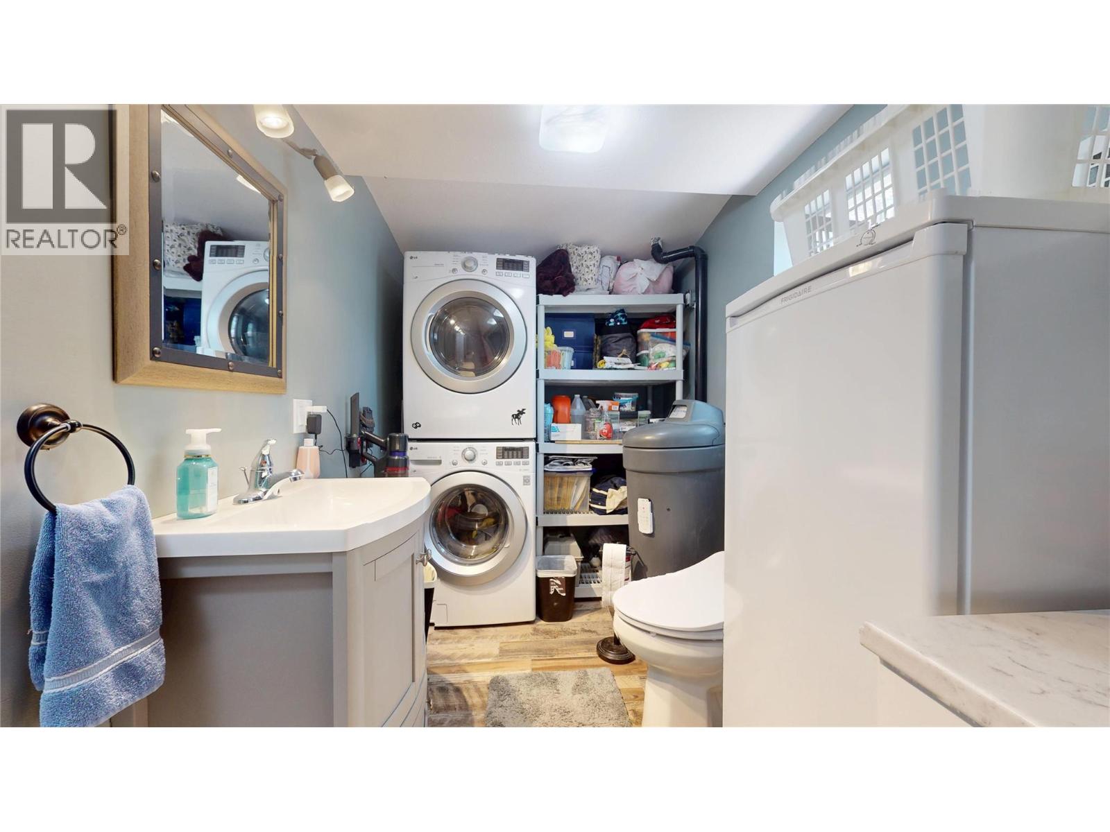 5 3320 Theatre Road North, Cranbrook