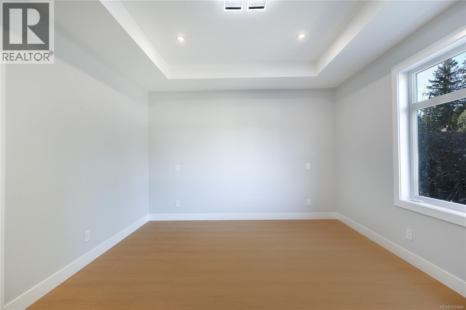 410 Diamond Blvd - 25