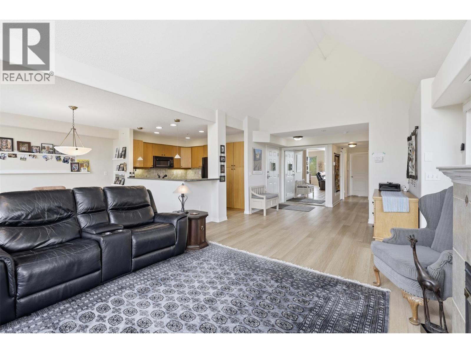 #407 950 LORNE Street - 16