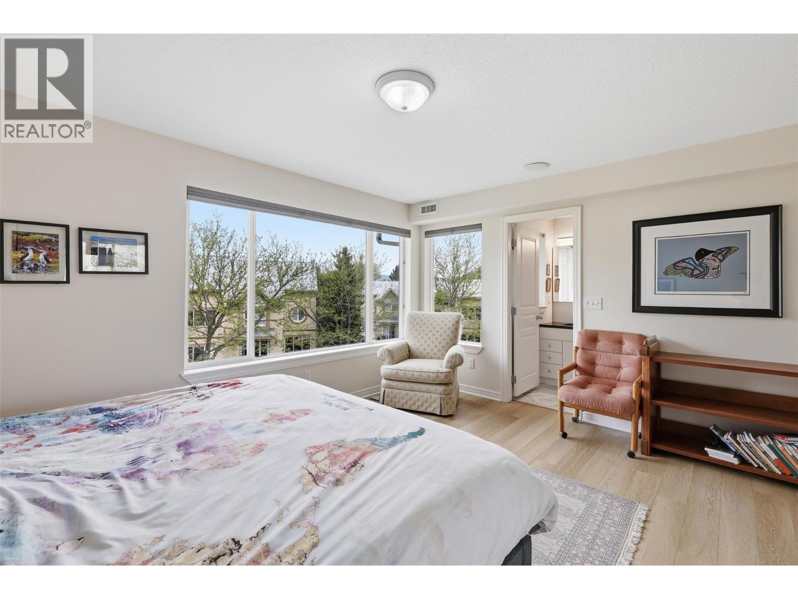 #407 950 LORNE Street - 25