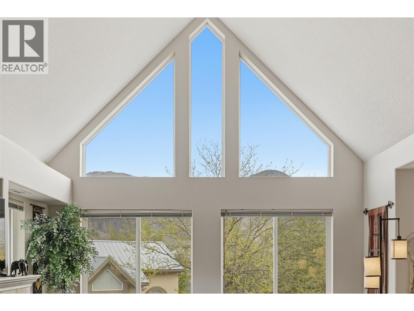 #407 950 LORNE Street - 19