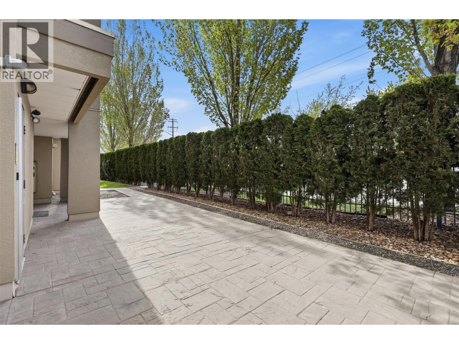 #407 950 LORNE Street - 43
