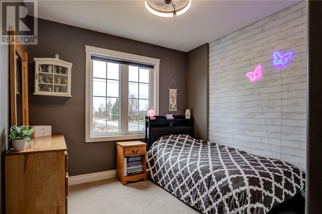 5385 Donald Street, Azilda, Ontario, P0M1B0 — Photo 10