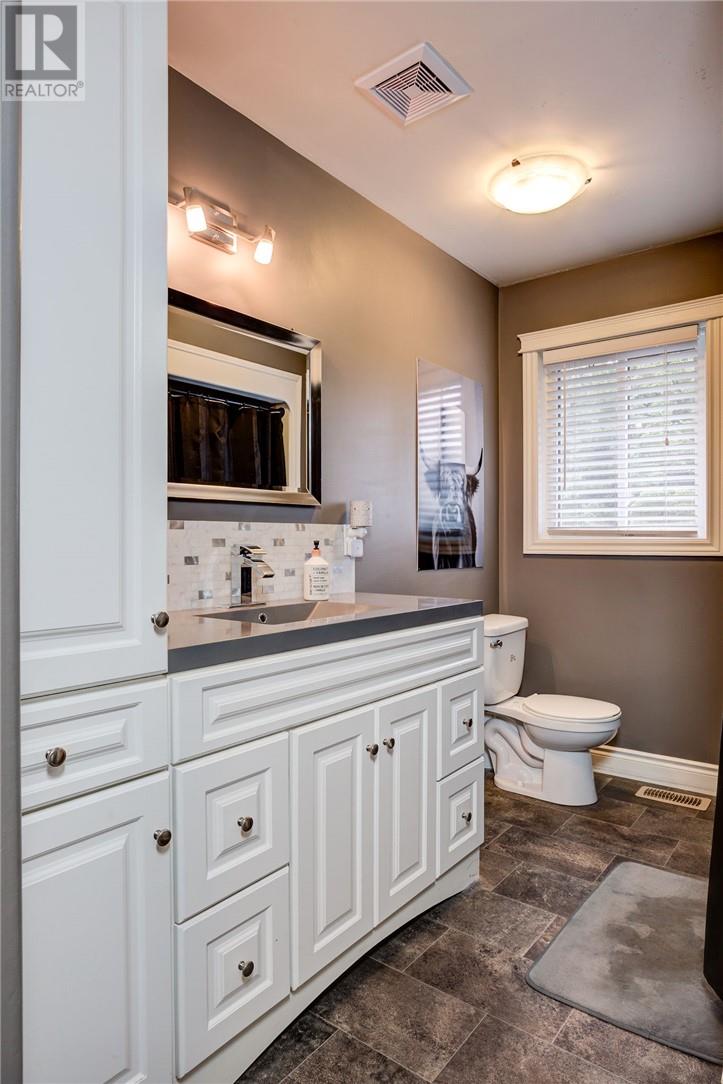 5385 Donald Street, Azilda, Ontario, P0M1B0 — Photo 11