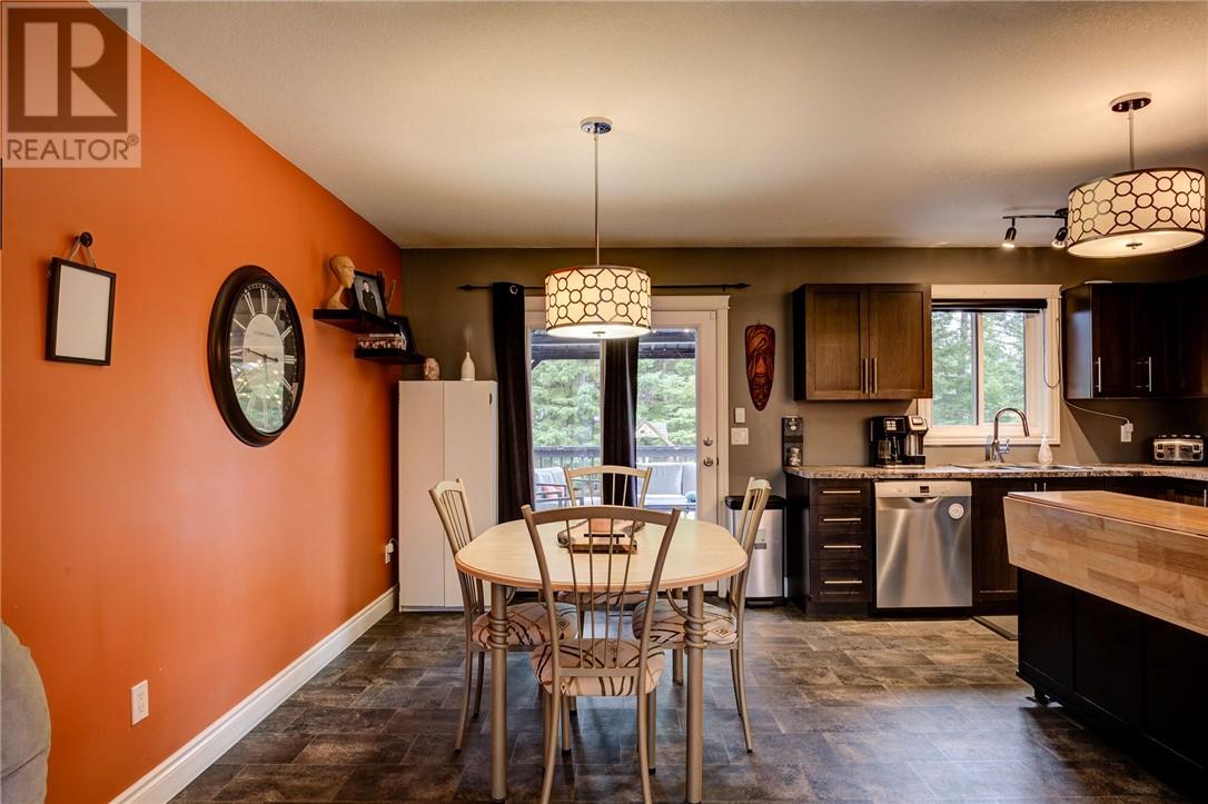 5385 Donald Street, Azilda, Ontario, P0M1B0 — Photo 5